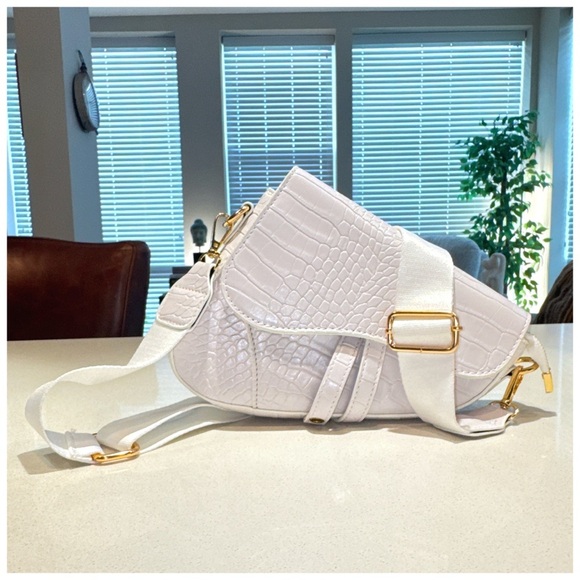 HDE Women's Saddle Shoulder Bag PU Leather Crossbody Purse - White Crocodile - Picture 6 of 13